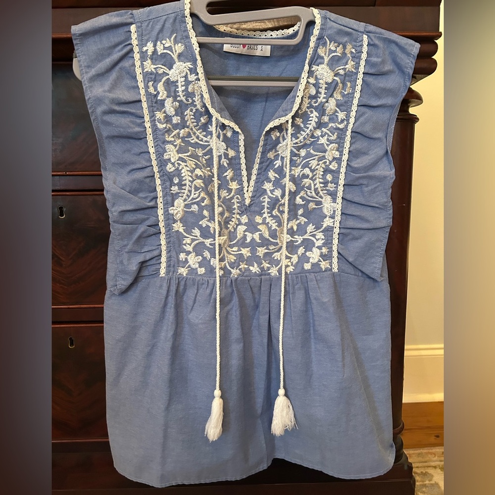 Buddy Love Basics chambray top with White Embroidery